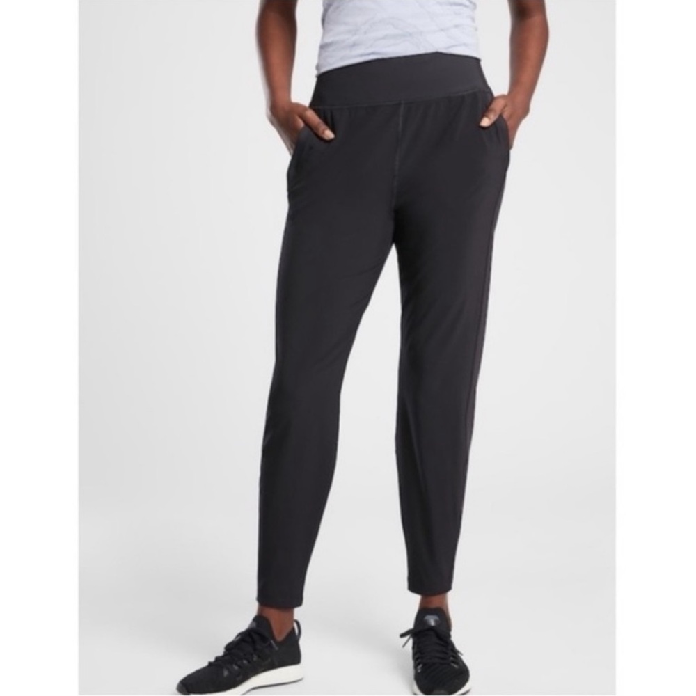 Athleta Black Run With It Pant - Size XS